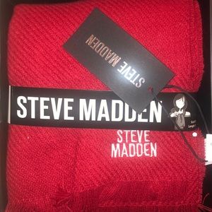 Steve Madden scarf